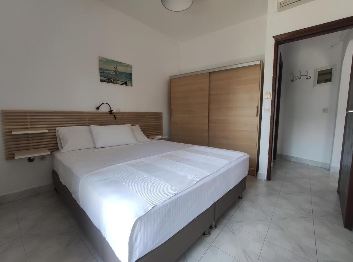 Para Thin Alos Inn 네오스마르마라스 외부 사진