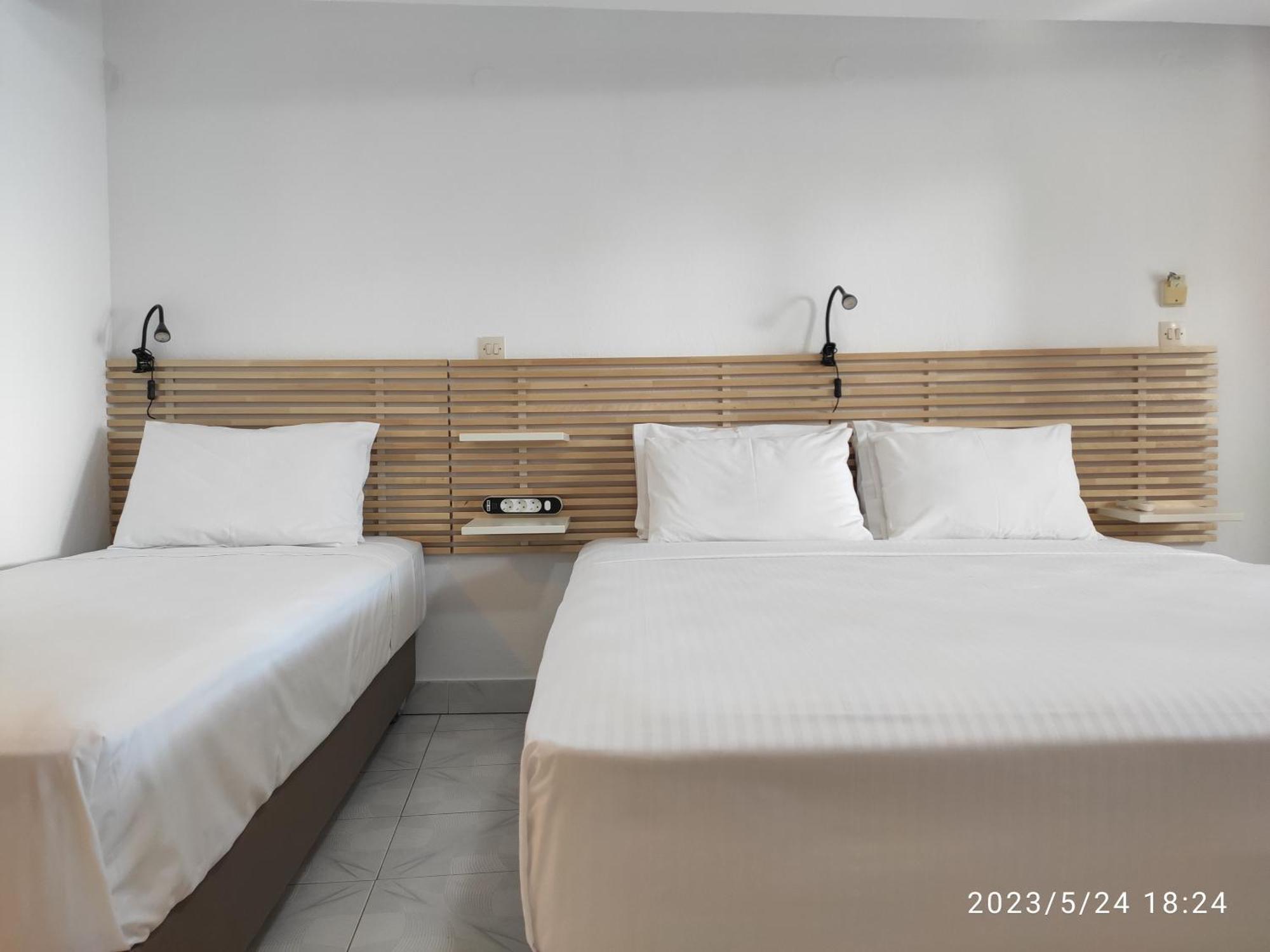 Para Thin Alos Inn 네오스마르마라스 외부 사진
